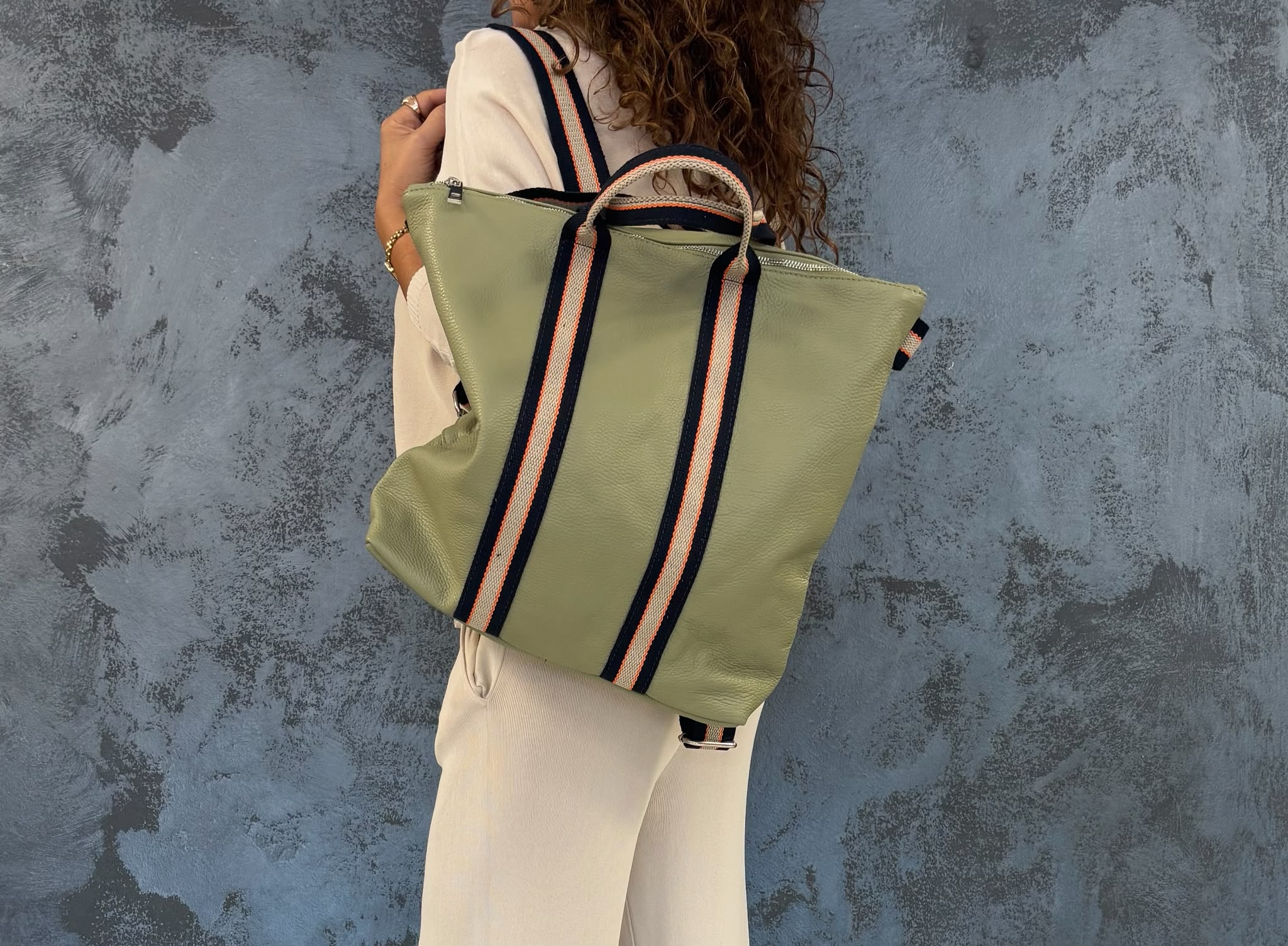 ZAINO IN PELLE RIGHE
