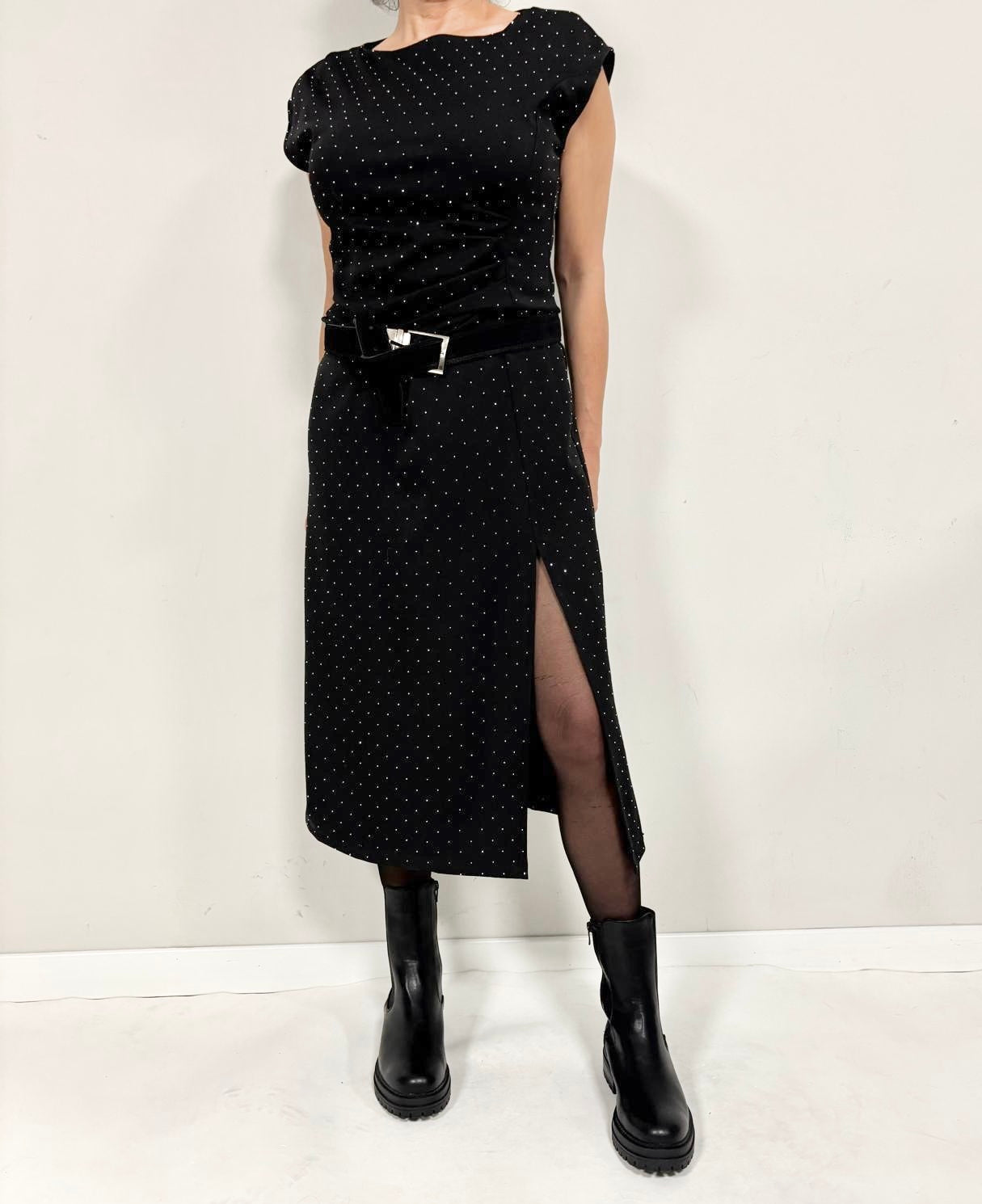 ABITO ELEGANTE