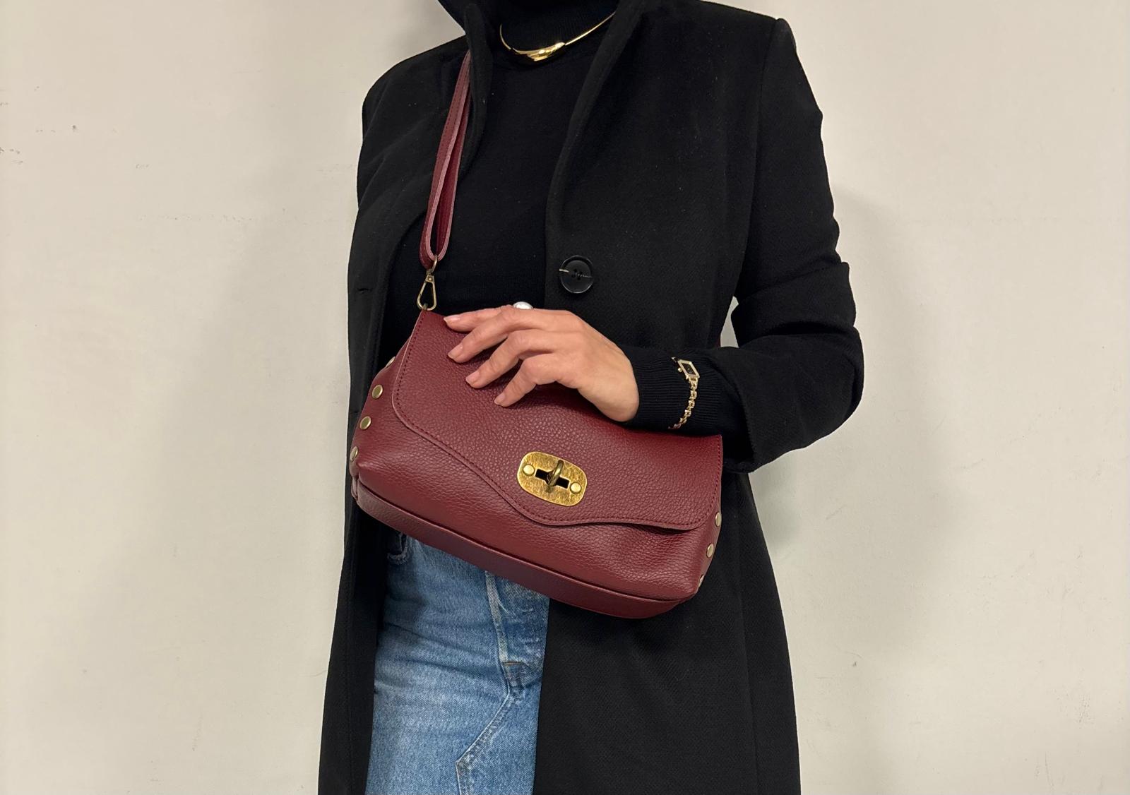 BORSA IN PELLE ASIA